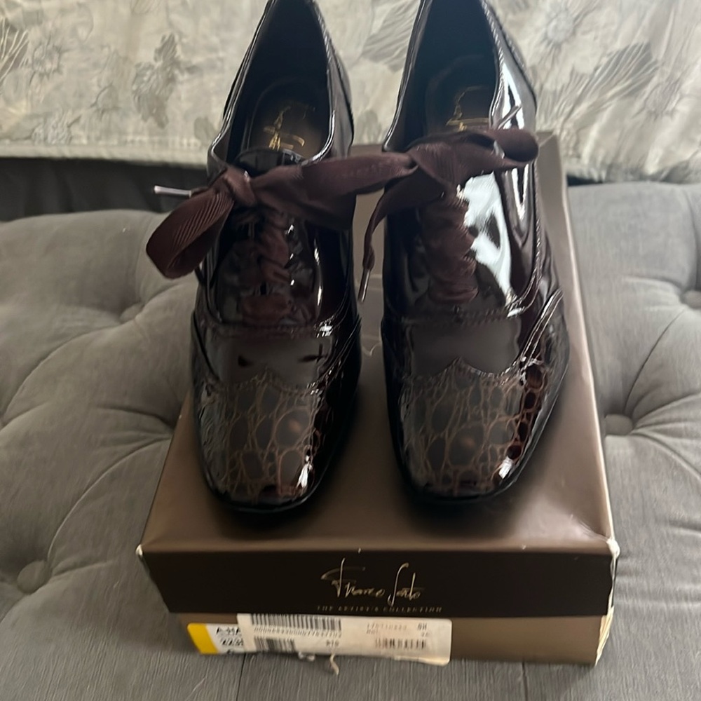 Franco Sarto brown Patent Leather Lace Up Heels NIB Size 9